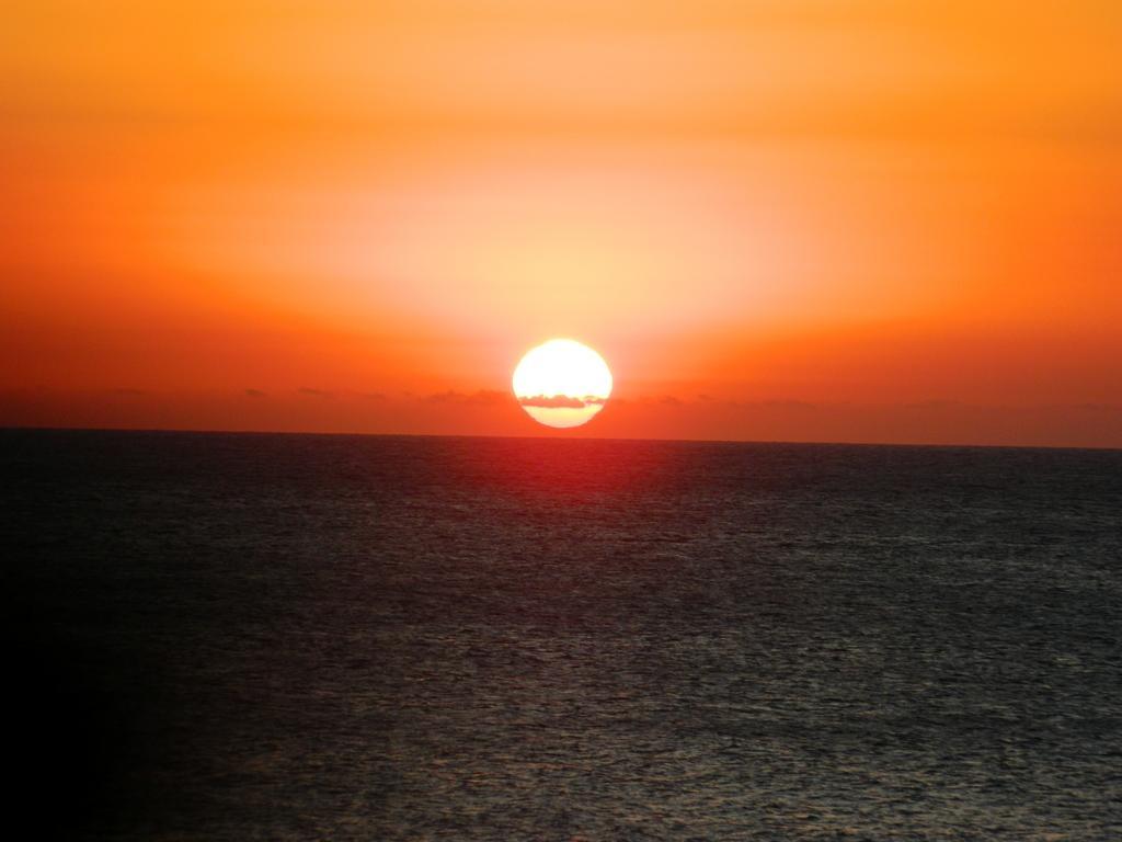 イリャベラ Sol-Lua Bangalo Com Uso Exclusivo Da Piscinaヴィラ エクステリア 写真